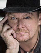 Tracy Lawrence